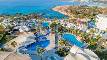 Adams Beach Hotel & Spa Deluxe Wing – Adults Only