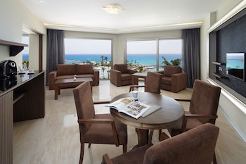 Adams Beach Hotel & Spa Deluxe Wing – Adults Only galeri fotoğrafı