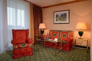 The Monarch Hotel galeri fotoğrafı