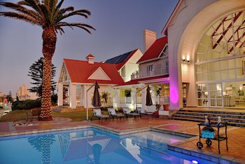 Courtyard Hotel Gqeberha