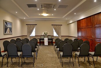 Courtyard Hotel Gqeberha