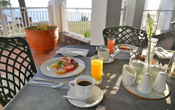 Courtyard Hotel Gqeberha