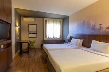 Hotel Cassino Tower Curitiba Aeroporto By Nacional Inn
