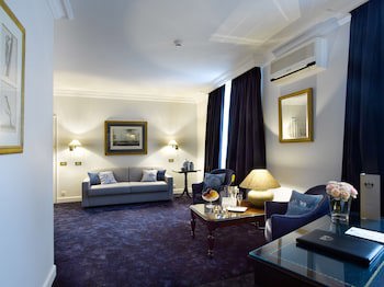 Hotel Damier
