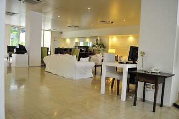 Loi Suites Recoleta Hotel