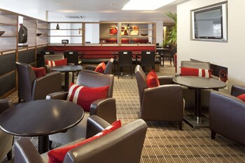 Holiday Inn Express Milton Keynes, An Ihg Hotel