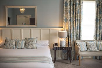 George Hotel, Bw Signature Collection