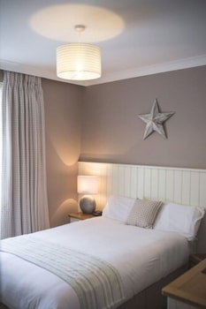 George Hotel, Bw Signature Collection