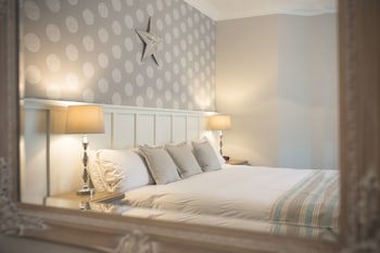 George Hotel, Bw Signature Collection