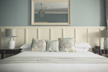 George Hotel, Bw Signature Collection