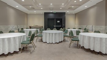 Hotel Deville Prime Porto Alegre