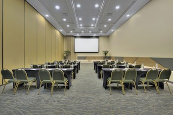 Hotel Deville Prime Porto Alegre