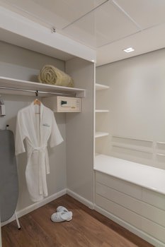 Hotel Deville Prime Porto Alegre