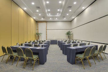 Hotel Deville Prime Porto Alegre