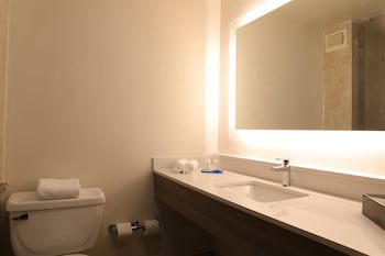 Holiday Inn Express Piedras Negras, An Ihg Hotel