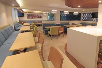 Holiday Inn Express Piedras Negras, An Ihg Hotel