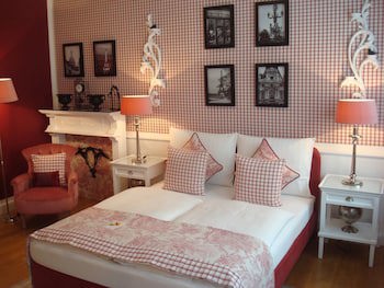 Sir & Lady Astor (Adults Only) fotoğrafı