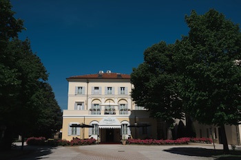 Rechigi Park Hotel galeri fotoğrafı