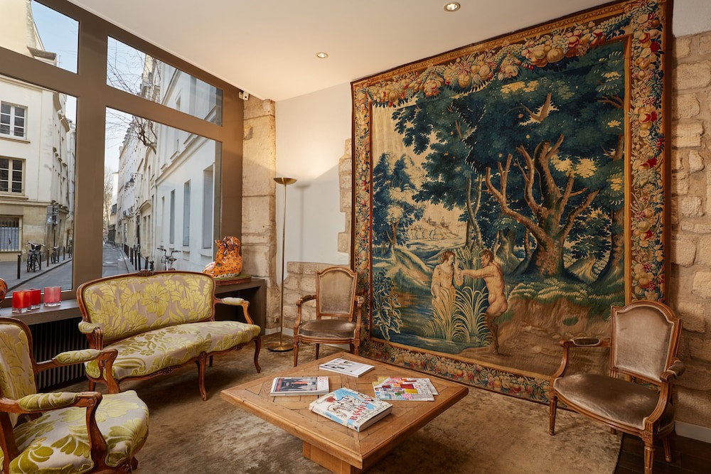 Hotel De Notre Dame Maitre Albert