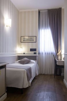 Hotel Flora fotoğrafı