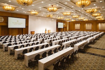 The Yokohama Bay Hotel Tokyu