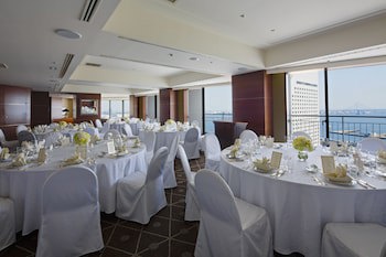 The Yokohama Bay Hotel Tokyu