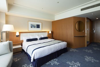 The Yokohama Bay Hotel Tokyu