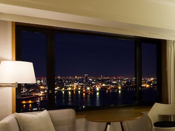 The Yokohama Bay Hotel Tokyu