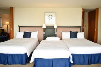 The Yokohama Bay Hotel Tokyu