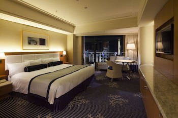 The Yokohama Bay Hotel Tokyu