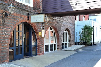 Red Lion Hotel By Greene King Inns