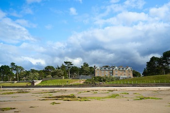 Golf View Hotel & Spa