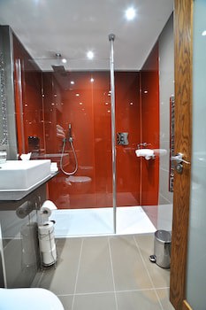 Frensham Pond Country House Hotel & Spa