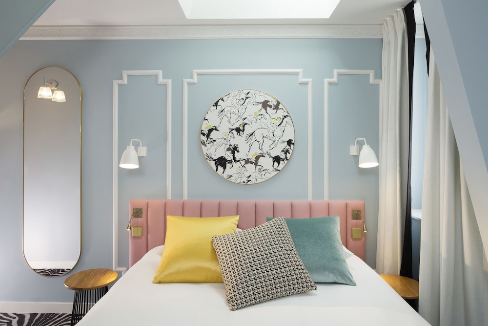 Hotel Pastel Paris