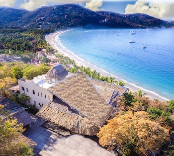 Catalina Beach Resort