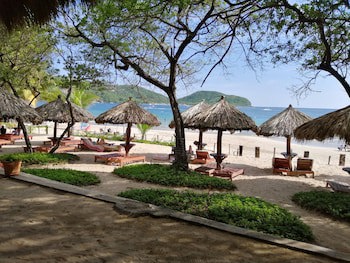 Catalina Beach Resort