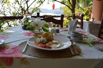 Catalina Beach Resort