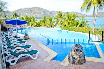 Catalina Beach Resort