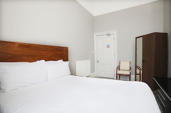 Cairn Hotel