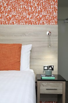 Cairn Hotel