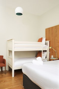 Cairn Hotel