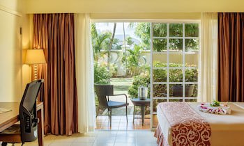 Bay Gardens Hotel