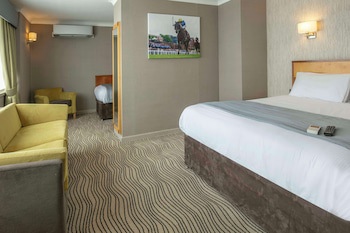 Best Western Heath Court Hotel