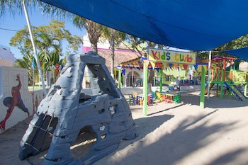 Decameron Los Cocos Guayabitos, Ramada All-Inclusive Resort