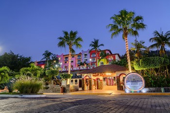 Decameron Los Cocos Guayabitos, Ramada All-Inclusive Resort