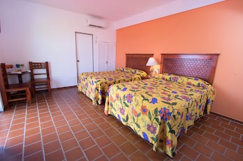 Decameron Los Cocos Guayabitos, Ramada All-Inclusive Resort