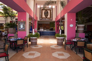 Decameron Los Cocos Guayabitos, Ramada All-Inclusive Resort