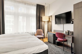 Clarion Hotel Admiral