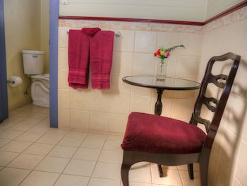 Santo Tomas Hotel