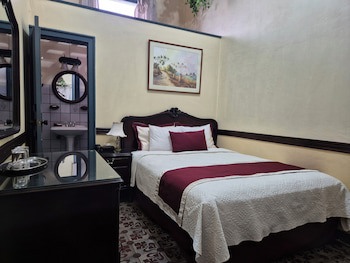 Santo Tomas Hotel